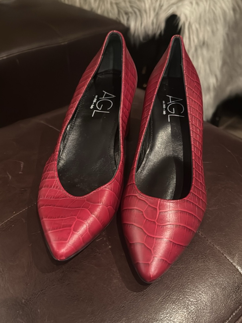 AGL Red Croc-Embossed Pointed Toe Flats